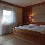 Hotel Waldblick Bsr Garten Mit Pavillons Im Schwarzwald, Ideal Fuer Paare, Familien, Hunde