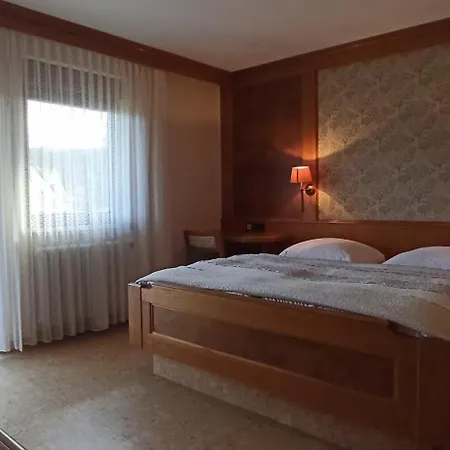 Ξενοδοχείο Waldblick Bsr Mit Kostenlose Bonuskarten Fuer Schifffahrten, Thermen, Museen Ab 2 Naechte
