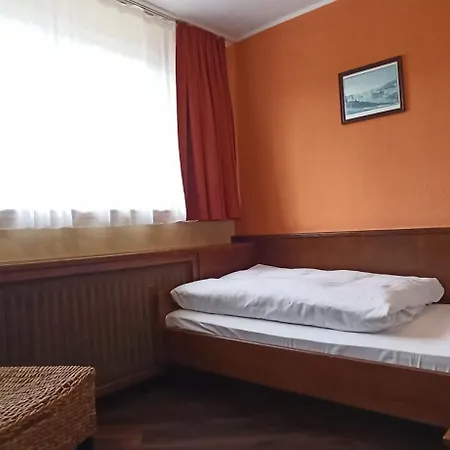 Hotel Waldblick Bsr Mit Kostenlose Bonuskarten Fuer Schifffahrten, Thermen, Museen Ab 2 Naechte 3*