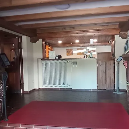 Hotel Waldblick BSR Garten mit Pavillons im Schwarzwald, ideal für Paare, Familien, Hunde