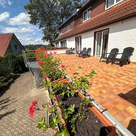 Hotel Waldblick BSR Garten mit Pavillons im Schwarzwald, ideal für Paare, Familien, Hunde 3*