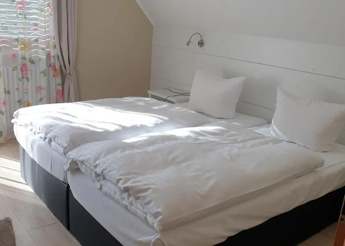 Hotel Waldblick Bsr Garten Mit Pavillons Im Schwarzwald, Ideal Fuer Paare, Familien, Hunde Donaueschingen